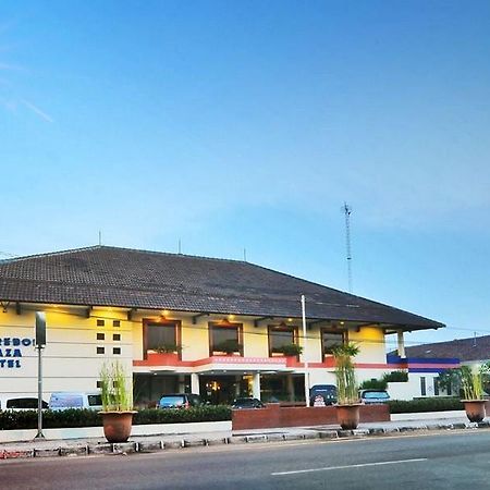 Hotel Cirebon Plaza Extérieur photo